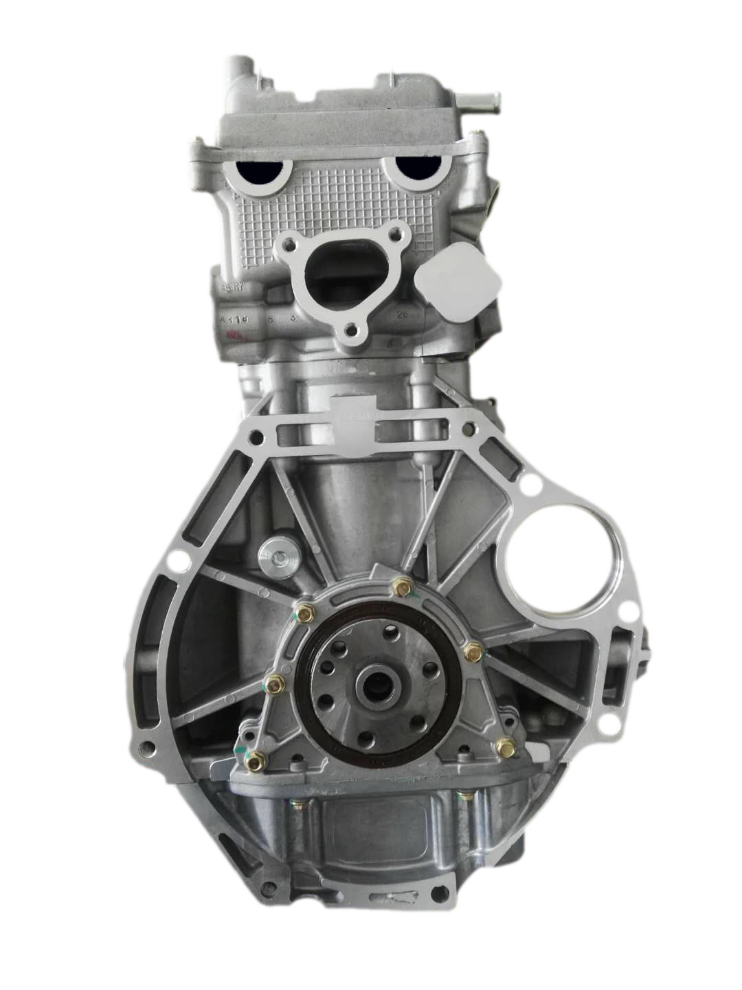 Vista frontal del bloque del motor K14 Strokes que muestra superficies mecanizadas con precisi&oacute;n
